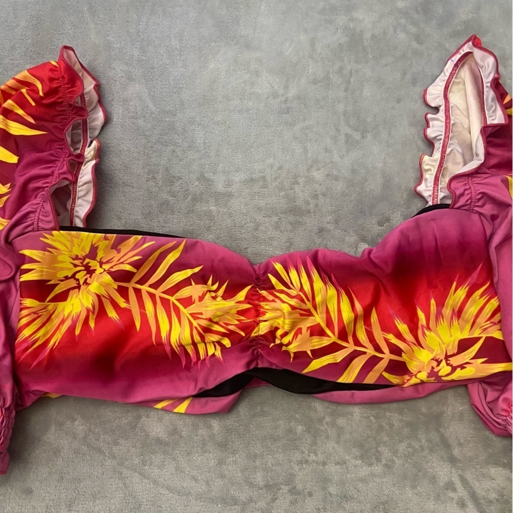 New! BFyne Zena floral bikini swim top 10605 - Picture 4 of 7